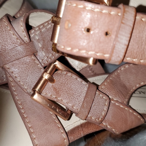 Coach Size 9 B Leather Heels - Picture 9 of 12